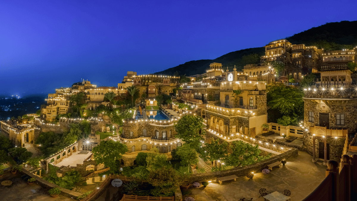 Neemrana Fort Palace — photo 1